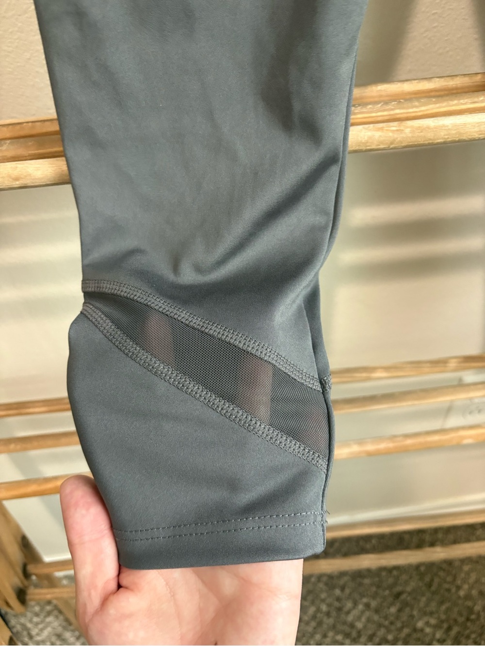 Kay Unger Grey Leggings Size Medium - Picture 3 of 8